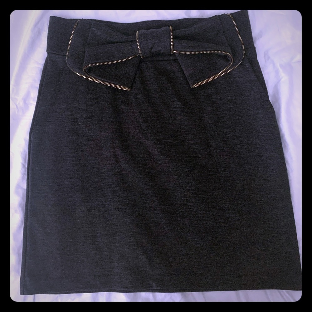 Vero Moda skirt with bow